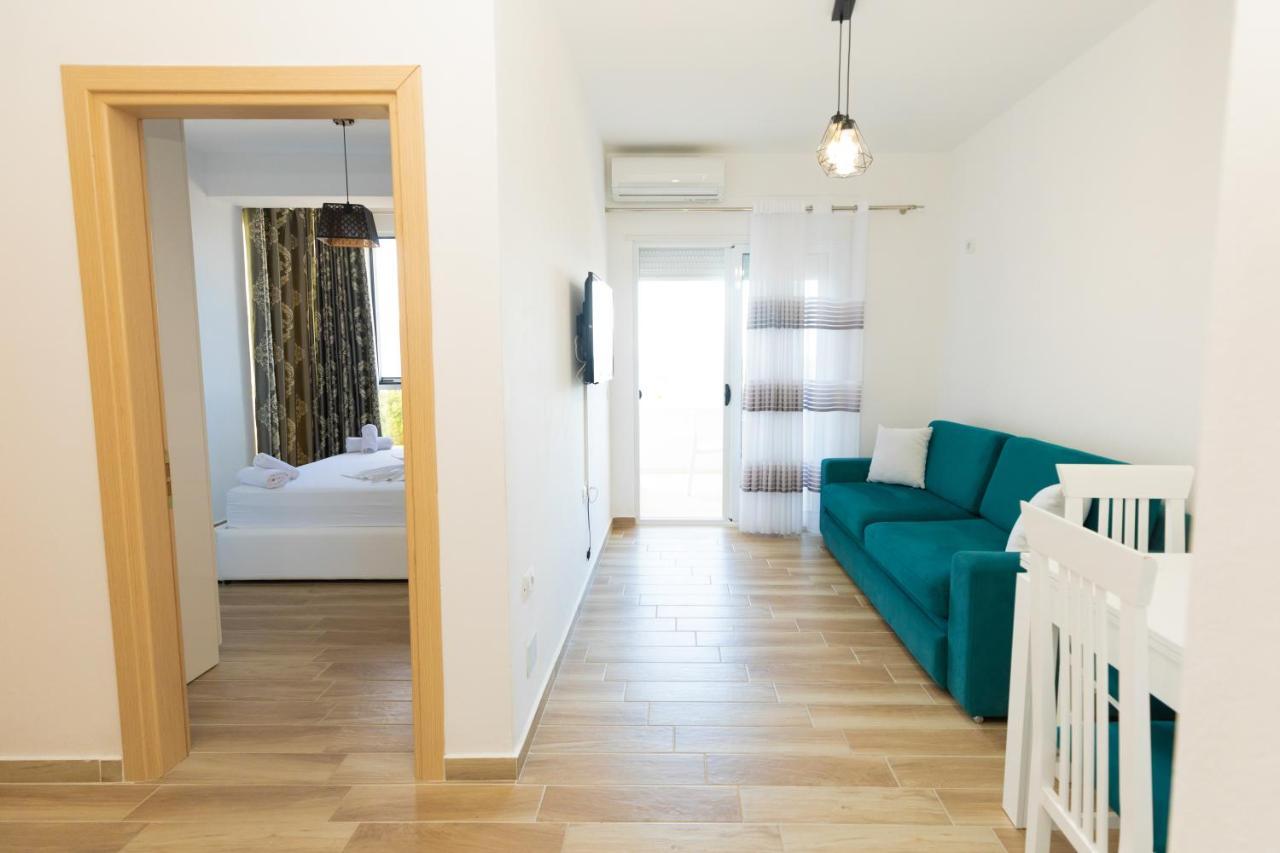 Seaview Apartments Вльора Екстер'єр фото