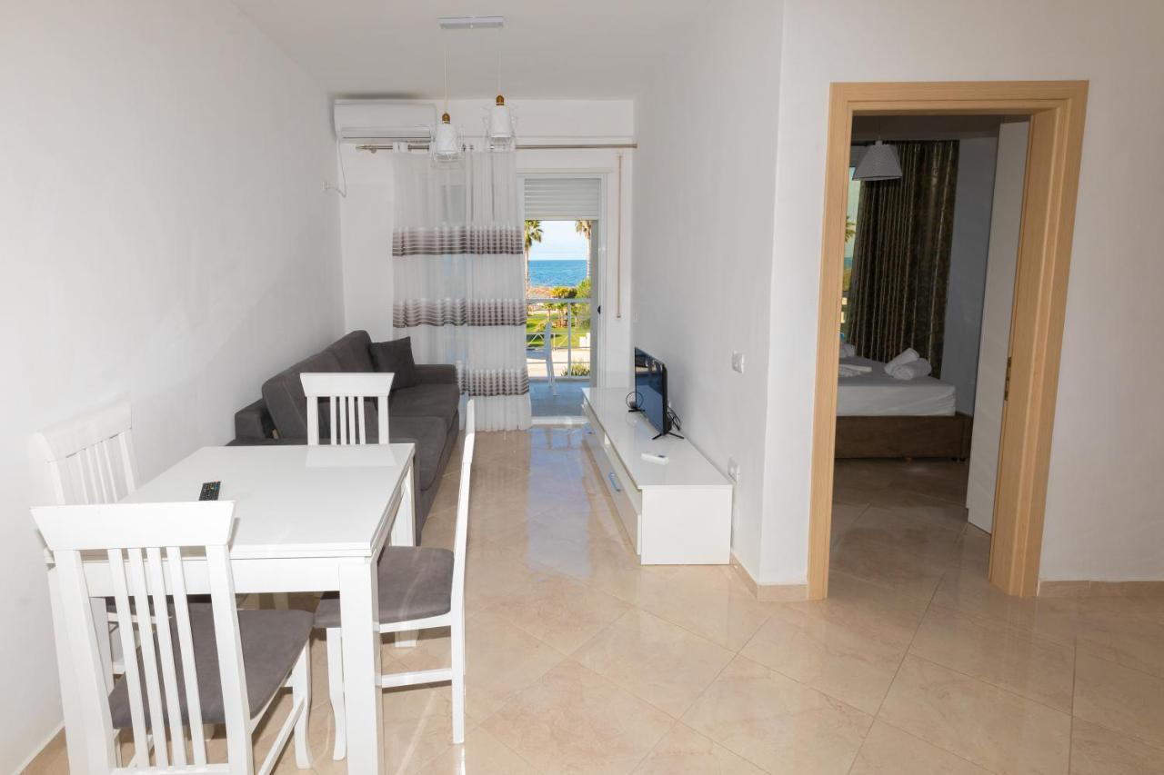 Seaview Apartments Вльора Екстер'єр фото