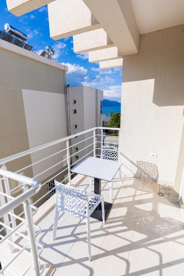 Seaview Apartments Вльора Екстер'єр фото